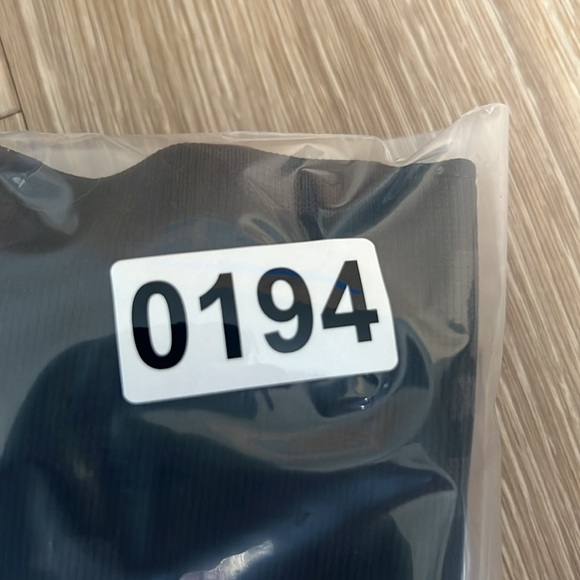 Spanx Look at Me Now Seamless Leggings Black Camo SizeSmall - Picture 5 of 5